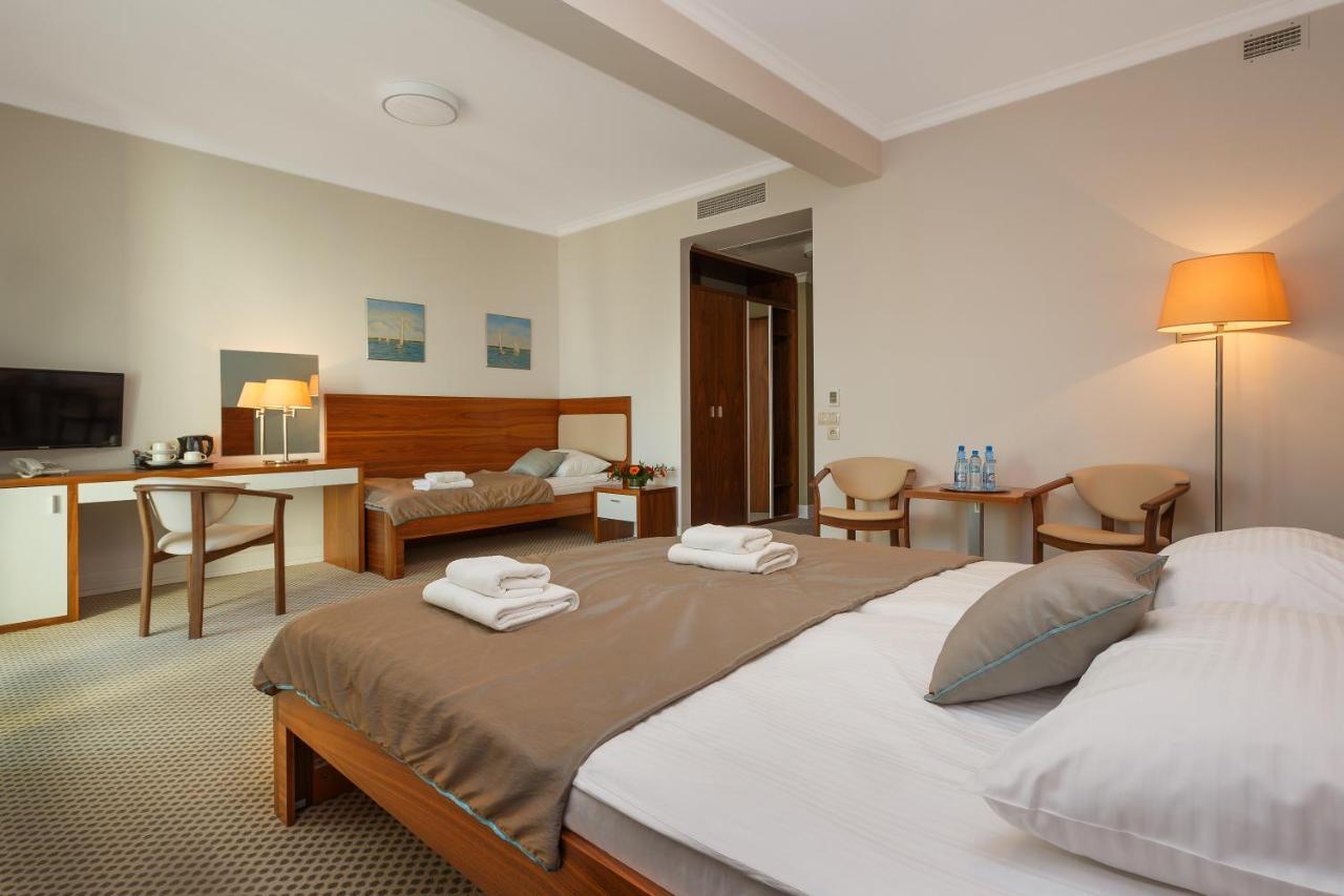 Best Western Hotel Jurata Exterior photo